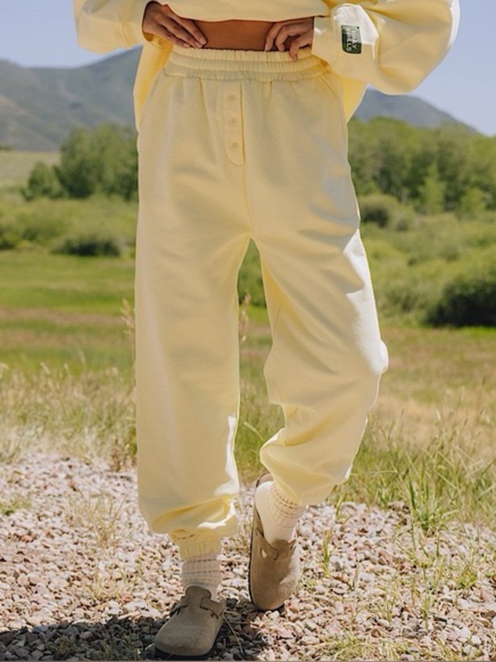 Daily Drills Henley Jogger in Lemonade